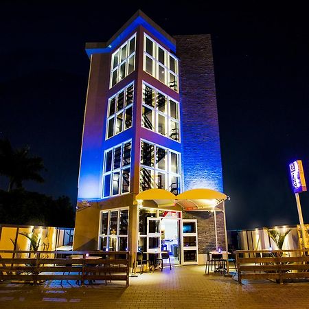 Q-Inn Boutique Hotel Paramaribo Bagian luar foto